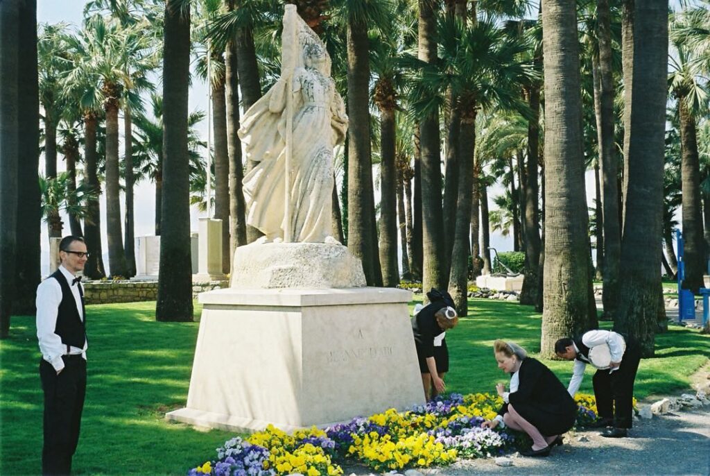 servants at a the statue